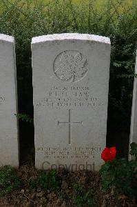 Dury Mill British Cemetery - Le Blanc, P L